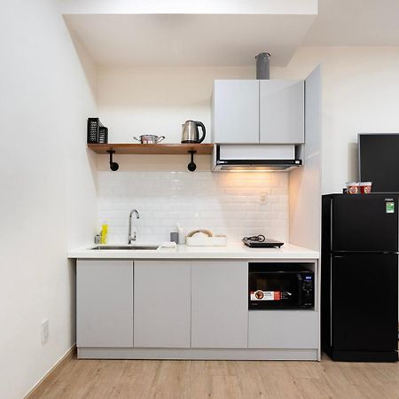 B786 Airport Apartment Хошимин Екстериор снимка